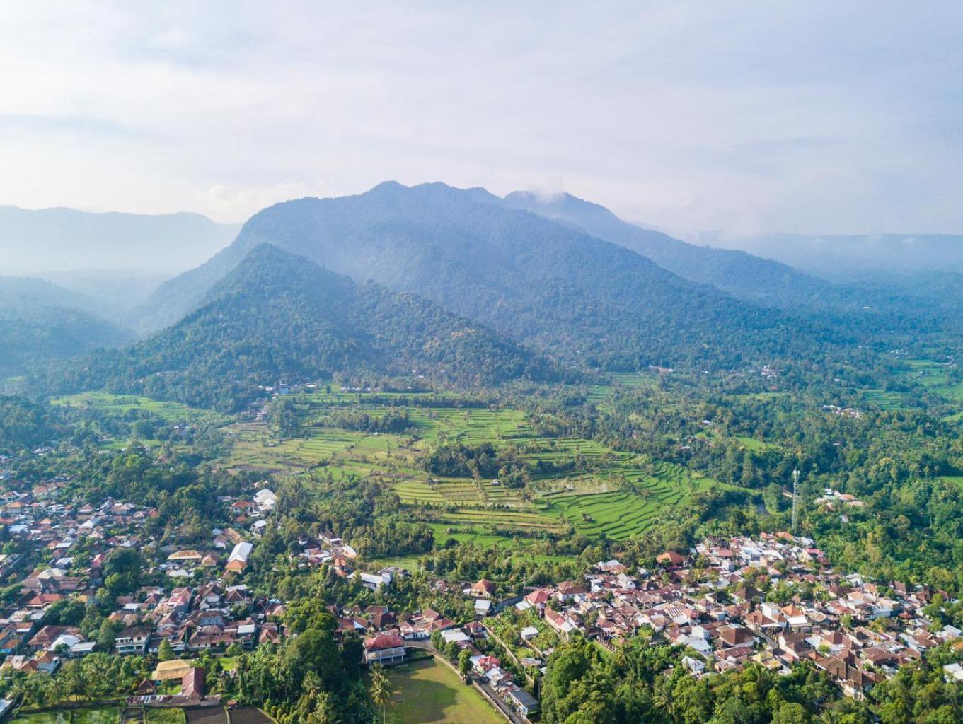 Pemandangan Desa Ieemasen 1