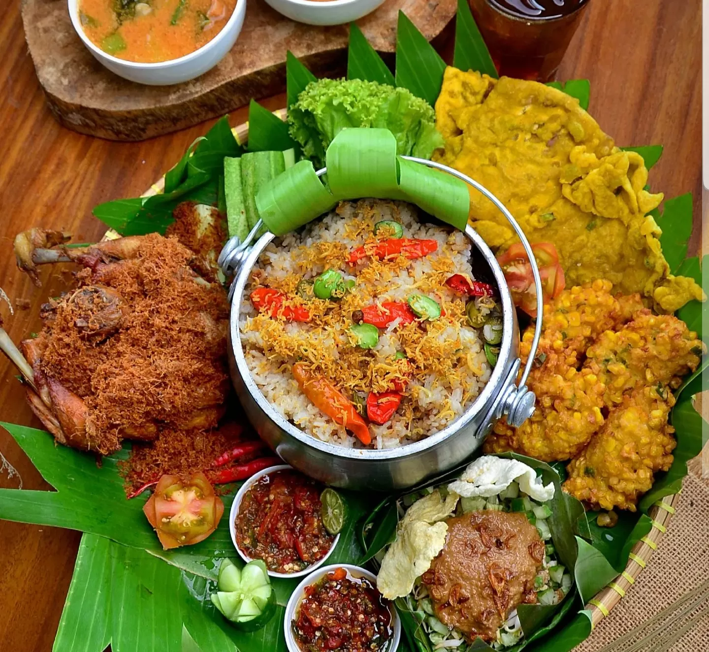 Warung Nasi Liwet Khas Ieemasen
